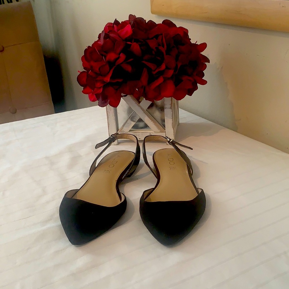 Cute Black Aldo Flats